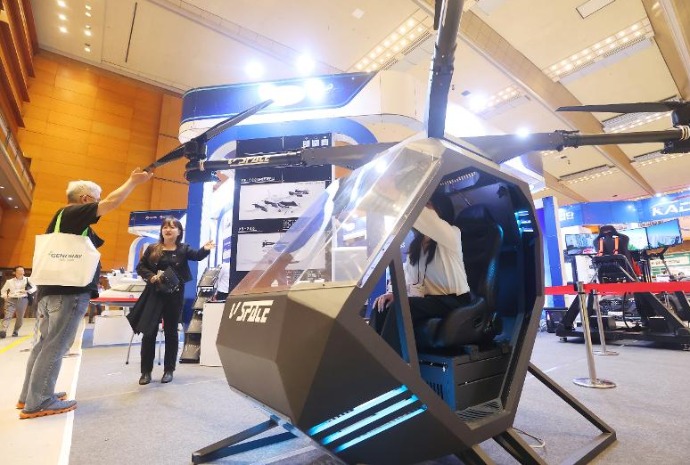 [사진으로 보는 한국] 미래의 교통수단은?...'2025 국토교통기술대전'