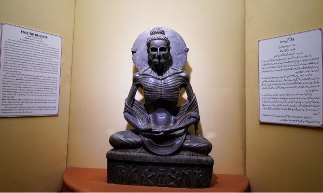 파키스탄 유물 ‘석가모니 고행상’ 한국 기술로 디지털화