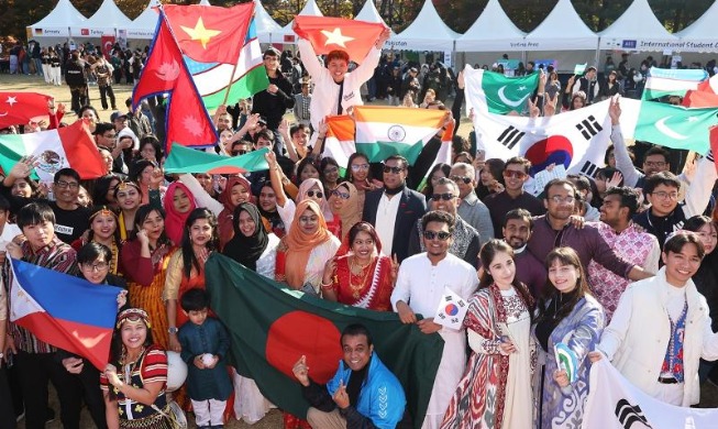 '지구촌 이웃' 늘어난 지방···비수도권 외국인 밀집지 3배 급증