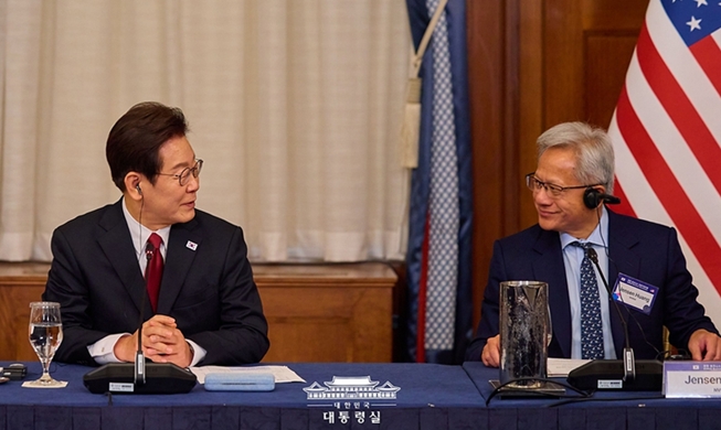 젠슨 황 등 1700명 글로벌 기업인 'APEC CEO 서밋' 경주로 총집결