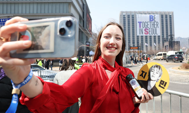 외국인 10명 중 7명 '한류에 매료'···한국 대표 이미지 'K-팝'