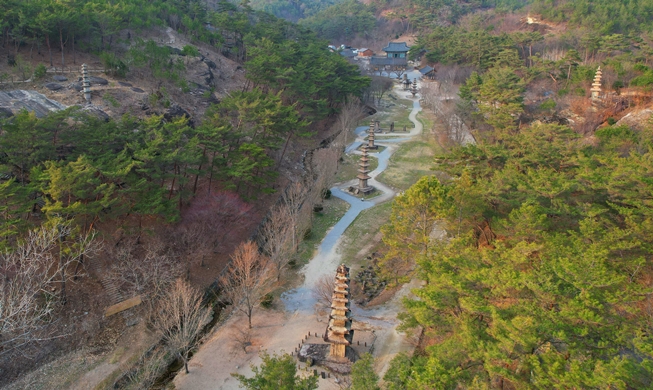 [유네스코 세계유산 잠정목록] ③ 불교 정형 깬 파격, 화순 운주사