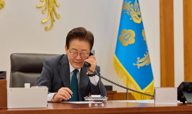 이 대통령, 네덜란드 총리와 통화···