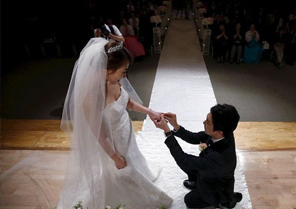 “작은 것이 아름답다”, 작은 결혼식 열풍